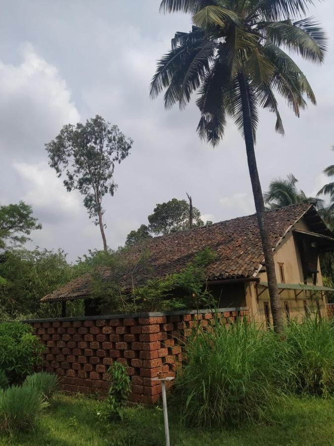 The Orchard Resort Belgaum Extérieur photo