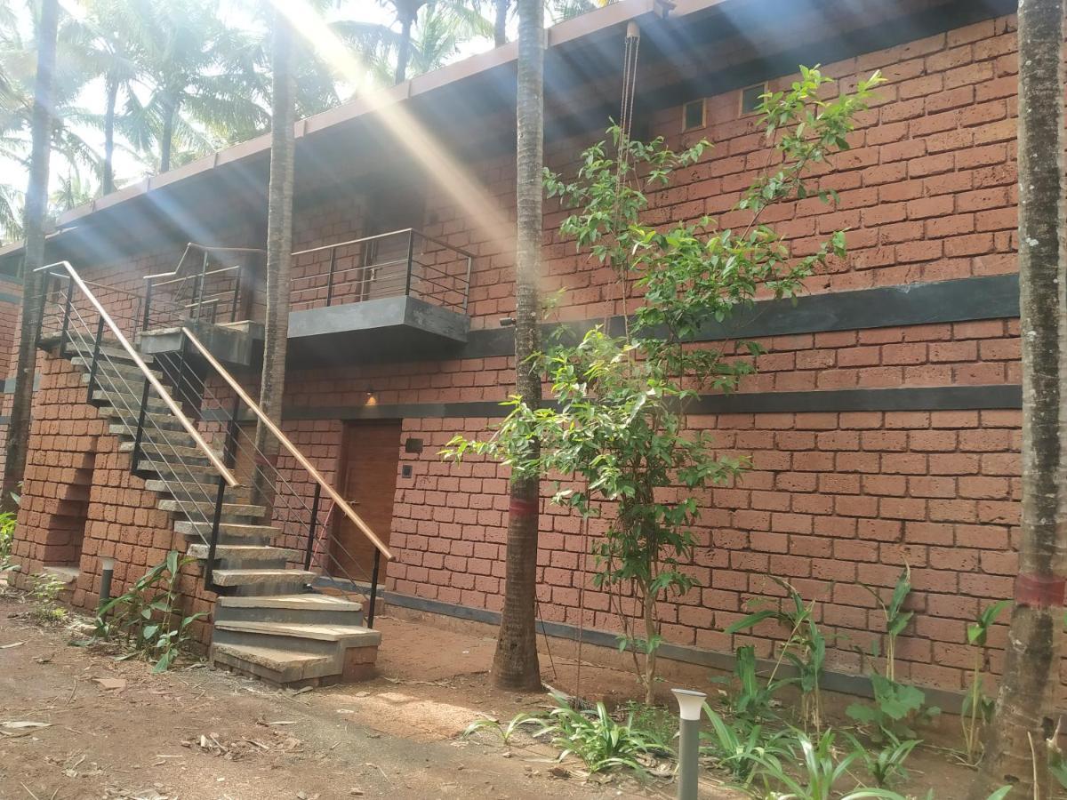 The Orchard Resort Belgaum Extérieur photo
