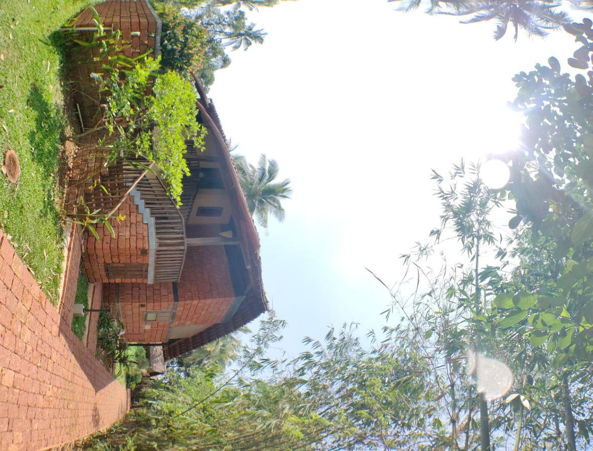 The Orchard Resort Belgaum Extérieur photo